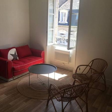 Appartement Avec Parking Proche Cathedrale Bourges Luaran gambar